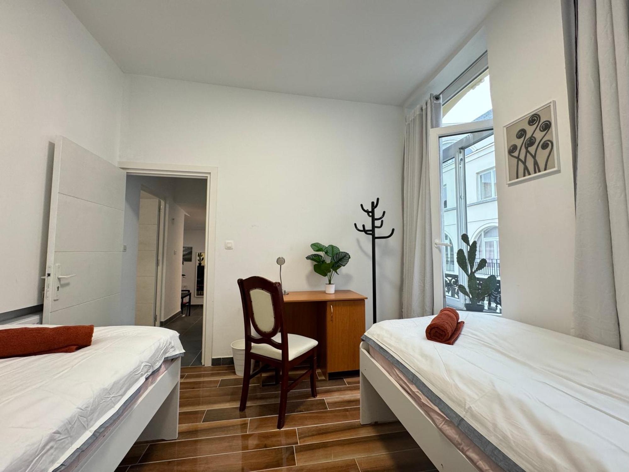Sweet Dream House Hotel Brussel Bagian luar foto